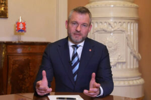 Neviditeľný prezident podpisuje všetko, matovičovci kritizujú Pellegriniho pre r...