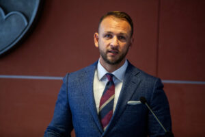 Eštokovo ministerstvo pripravuje reformu verejnej správy, chce posilniť fungovan...