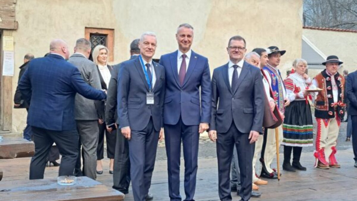 Okresy Kežmarok a Stará Ľubovňa získajú na projekty dva milióny eur, vláda schválila návrh na výjazdovom rokovaní – VIDEO