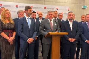 STANOVISKO POSLANECKÉHO KLUBU STRANY SMER – SSD K OPAKOVANEJ SCHÔDZI NR SR...