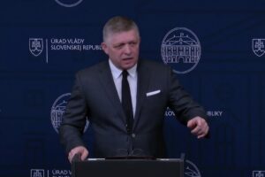 Tlačová konferencia predsedu vlády SR Roberta Fica na tému: Zvolanie Bezpečnostn...