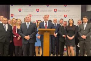 Tlačová beseda poslancov NR SR za SMER – SSD na tému: Mimoriadna schôdza