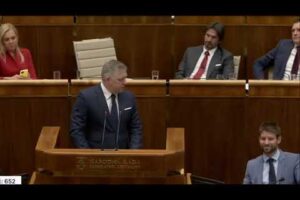 Číre zúfalstvo, progresívci nedokážu ponúknuť nič, len čítanie nadpisov z denník...