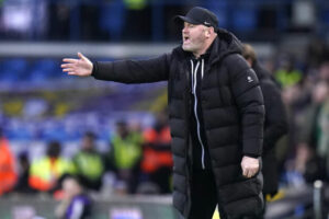 Trénerská misia Waynea Rooneyho v druholigovom Plymouthe sa skončila, tím zostáv...