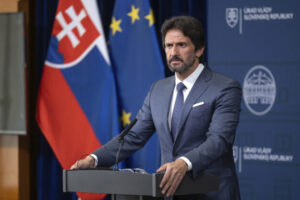 Kaliňák zareagoval na rozsudok v kauze Mýtnik, označil ho za zúfalý pokus zachrá...