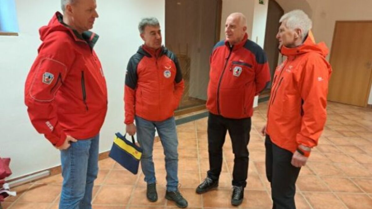 Dobrovoľní horskí záchranári bijú na poplach, nový zákon o Horskej záchrannej službe ich môže odstaviť – VIDEO