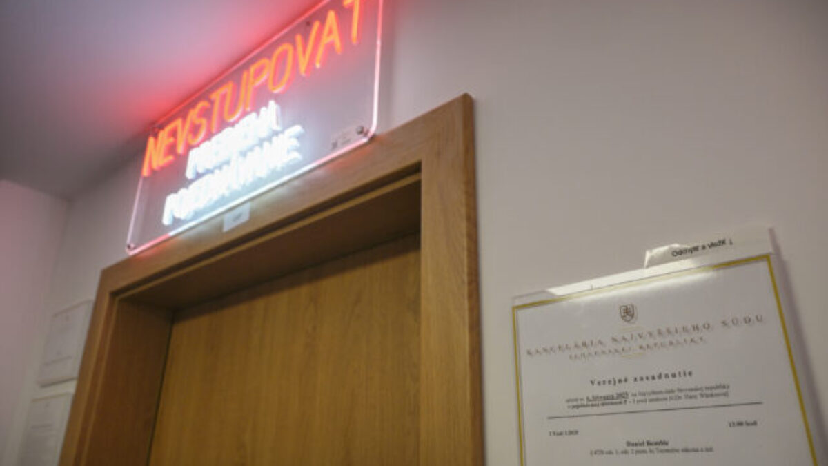 Kauza vraždy mafiána Niguta má nový verdikt. Jeden obžalovaný je nevinný, druhý vinný bez ďalšieho trestu