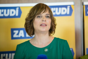 Remišová avizuje „Lex antipapaláš“ a pre nákup luxusných áut ministerstvom vnútr...