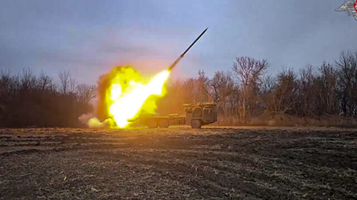 Moskva na Ukrajine stratila už viac ako 850-tisíc vojakov, 10-tisíc tankov a desaťtisíce kusov ďalšej techniky