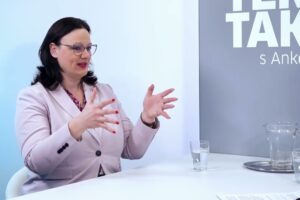 K. R. NEVEĎALOVÁ: MIMOVLÁDKY BOLI PLATENÉ ZA OVPLYVŇOVANIE