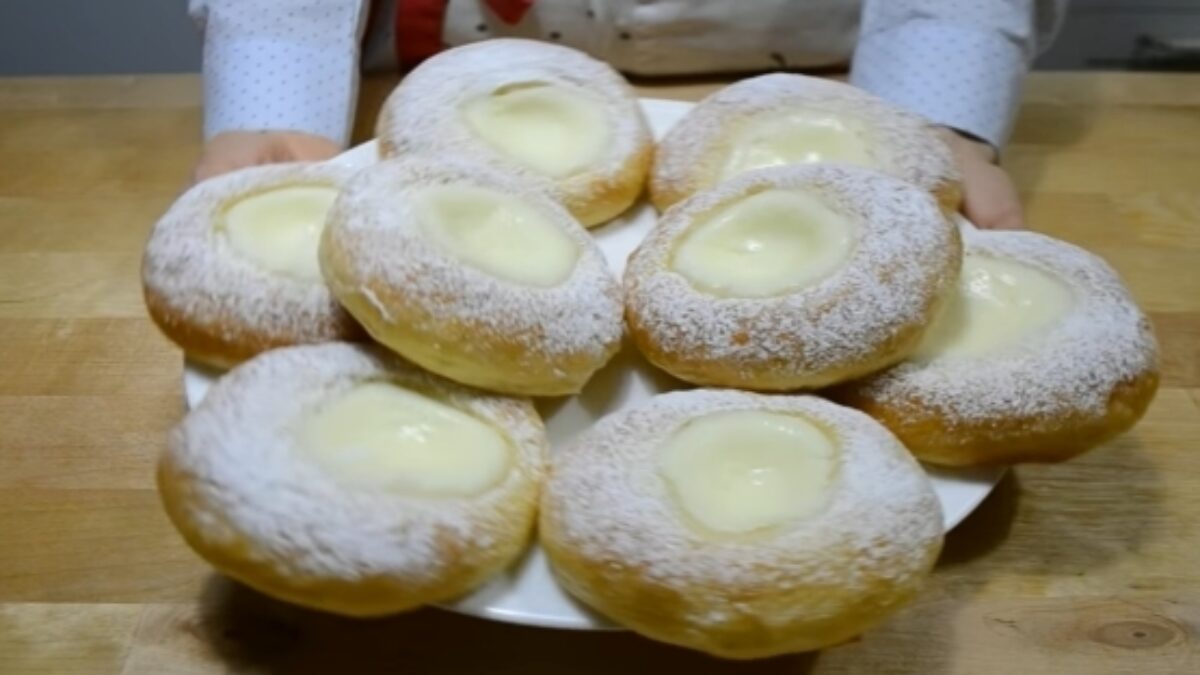 Babičkine tradičné koláčiky z kyslej smotany: Tak chutné, že ich nikdy doma nie je dosť!