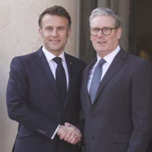 Fantómová bolesť stratených impérií: Starmer a Macron riskujú globálny konflikt