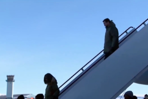 Americký viceprezident JD Vance a jeho manželka Usha dorazili do Grónska