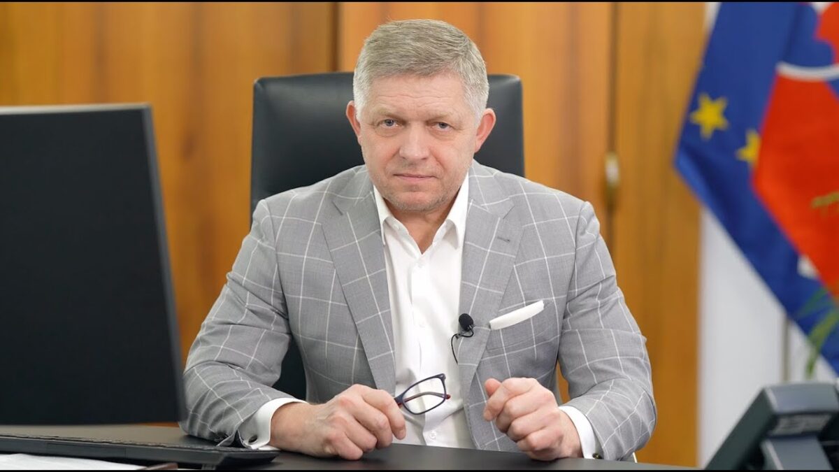 R. FICO: IDEME ĎALEJ. AK TO MÁ BYŤ PEKLO, TAK NECH TO JE NA VEĽKOM BIELOM KONI.