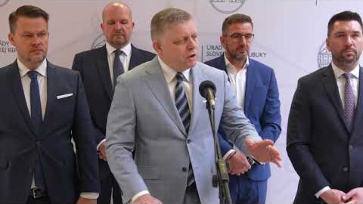 Aspoň vo vypätých situáciách by si opozícia mohla zahryznúť do jazyka a neohrozovať štátne záujmy.