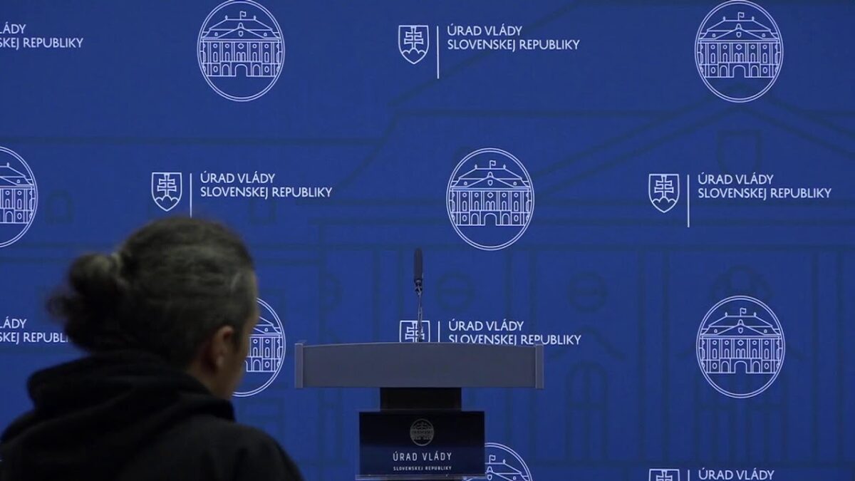 1742826674 maxresdefault.jpg Tlačová konferencia po mimoriadnom rokovaní vlády.