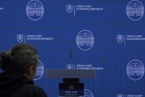 Tlačová konferencia po mimoriadnom rokovaní vlády.