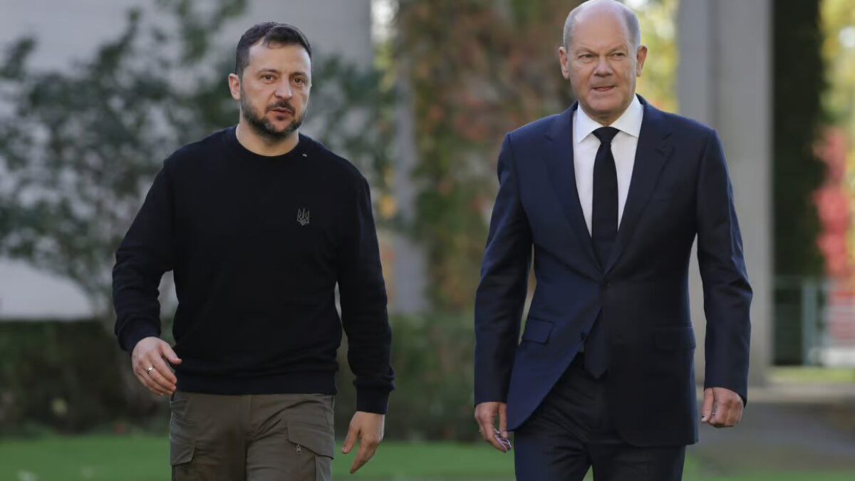 Odchádzajúci nemecký kancelár Olaf Scholz oznámil, že Nemecko v priebehu roka 2025 pridelí Ukrajine 10 miliárd eur