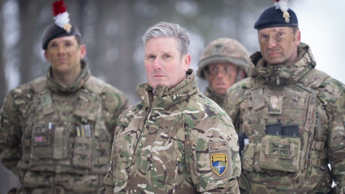 Britské špeciálne jednotky sú v pohotovosti pre možné nasadenie na Ukrajine