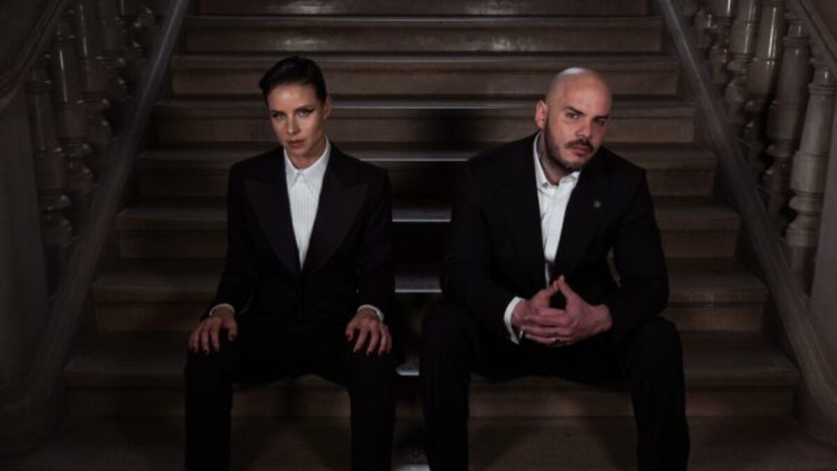 Videoklip Čierna Madonna v podaní Nely Pociskovej a Majselfa srší zmyselnosťou