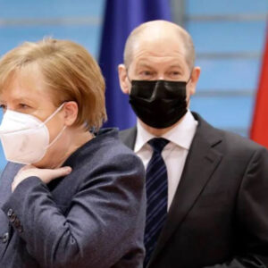 Angela Merkelová a Olaf Scholz nekomentovali správy , že údajne zatajovali verej...