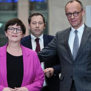 SPD chce do Nemecka každoročne priviesť o 500 000 migrantov viac. Strana zároveň...