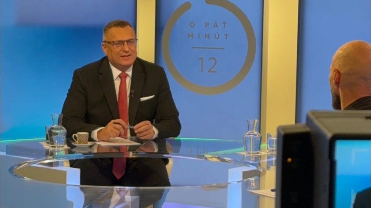 Ps-kári klamú o vyslaní našich vojakov na Ukrajinu.