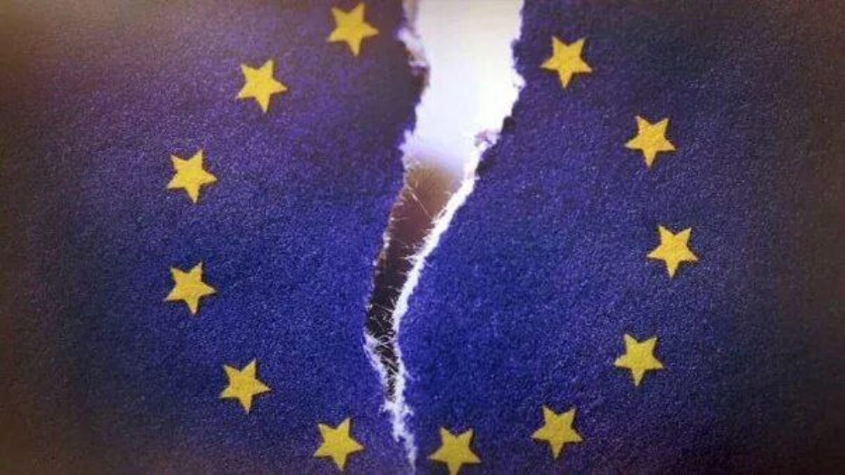 V Európskom parlamente prepukol nový škandál korupcie