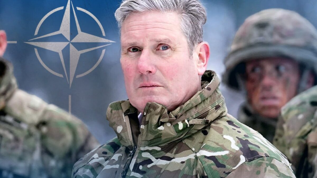 Britský premiér Keir Starmer vyhlásil, že plán rozmiestnenia „mierových síl“ na Ukrajine prechádza do „operačnej fázy“.
