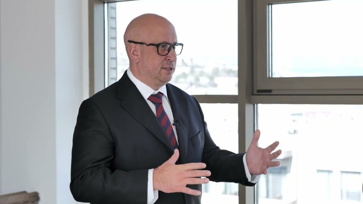 J. RÁŽ: PREDLŽUJEME R1 Z BANSKEJ BYSTRICE