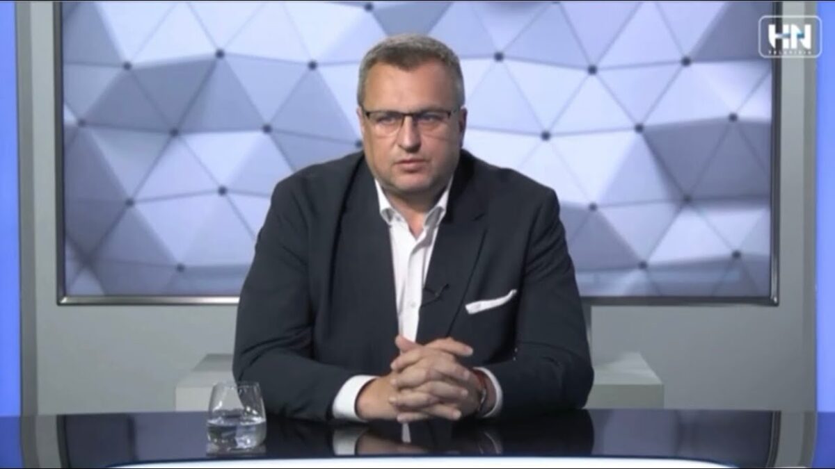 Ursula von der Leyenová a Maroš Šefčovič už dávno nemali sedieť v Bruseli.