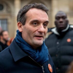 Pozor na špinavé triky EÚ – Macron a Ursula sú nebezpeční