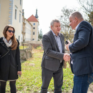 Rekonštrukcia stupavského parku napreduje. Vráti sa mu historický anglický ráz