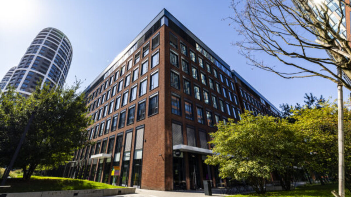 IAD IRF dosiahol historicky najvyššie zhodnotenie, plánuje obnoviť výplatu dividend