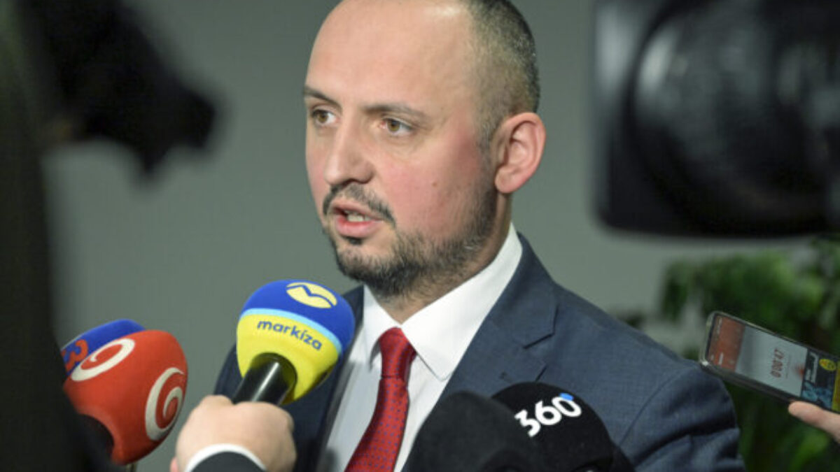 „Neverím, že mu ide o hodnoty.“ František Majerský odmietol Ficovu novelu ústavy a hovorí o pasci na KDH