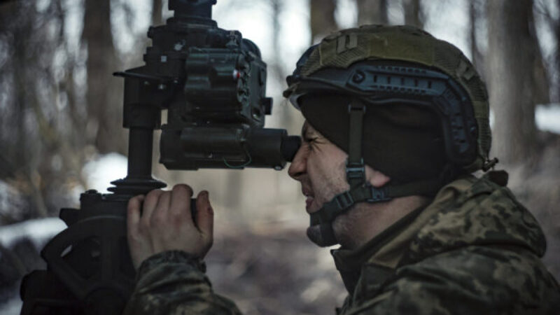 Rusko podniklo nočný útok na okolie Kyjeva, drony a rakety si vyžiadali obete aj zranených