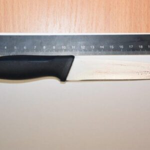 Opitá žena pobodala svojho známeho a následne ušla z miesta činu