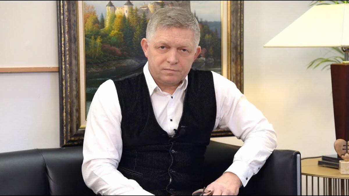 ČO SA NEZMESTILO NA TLAČOVKU XXXV. Šimečkova rodina žije ako Zelenský – len berie a nič nedáva.