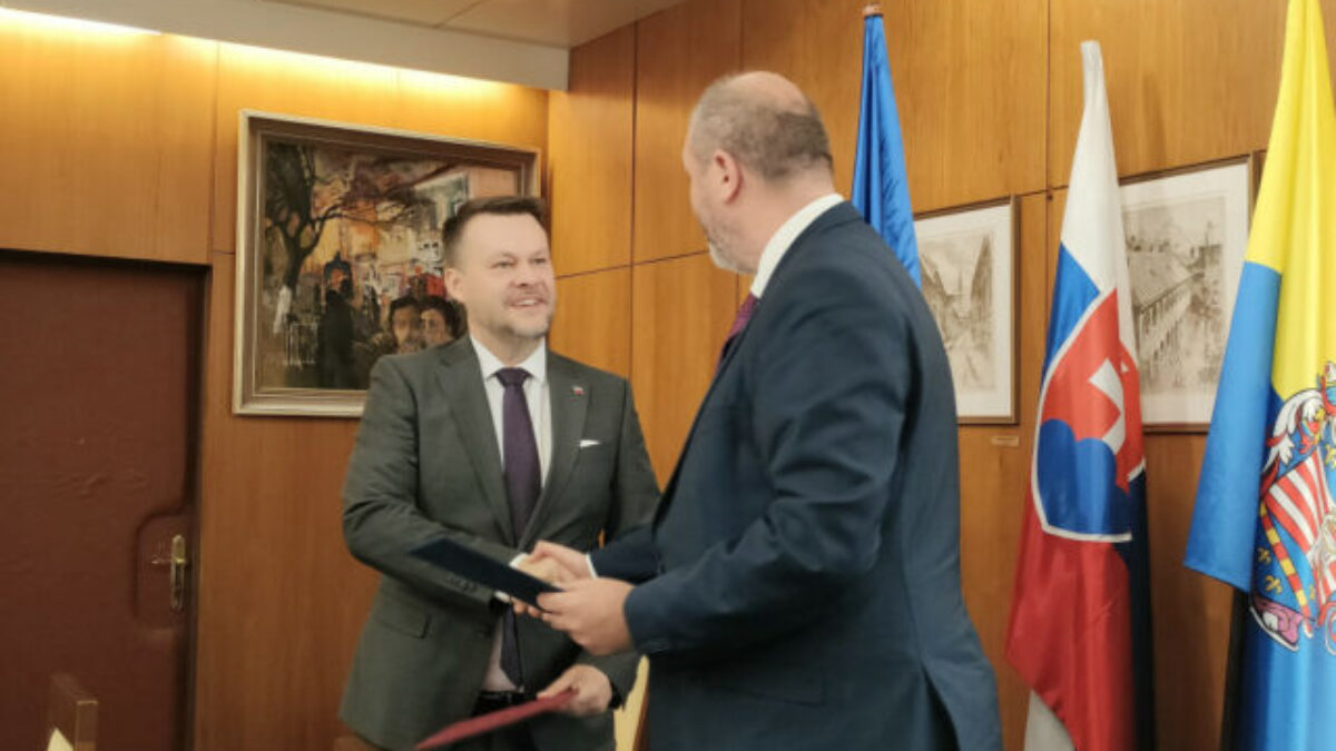 96788 migal v kosiciach 3 640x420.jpg Košice budú mať svoje prvé oficiálne „veľvyslanectvo“, Polaček s Migaľom podpísali memorandum – VIDEO, FOTO