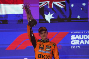 Piastri vyťažil z penalizácie Verstappena. Skonštatoval, že to boli to jedny z n...