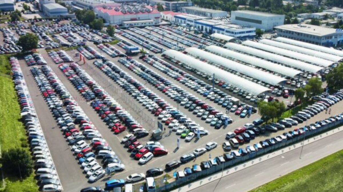 AURES v marci po prvýkrát predal viac ako desaťtisíc áut