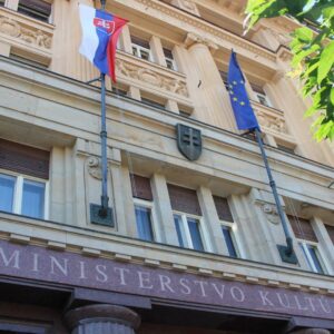 Ministerstvo kultúry zdôrazňuje, že Fond na podporu umenia funguje a rovnako tak...