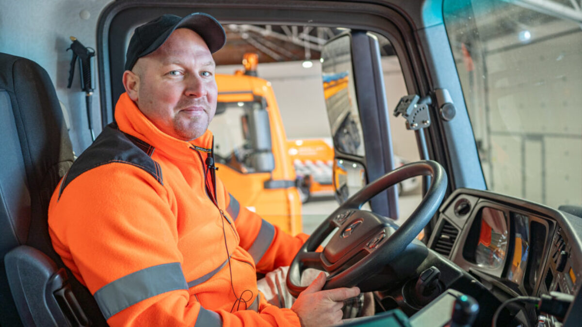 Zima ešte nepovedala posledné slovo. Preventívne zasahujeme na regionálnych cestách.