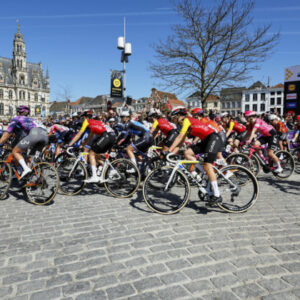 Dvaja cyklisti zomreli počas amatérskych pretekov pred podujatím Okolo Flámska
