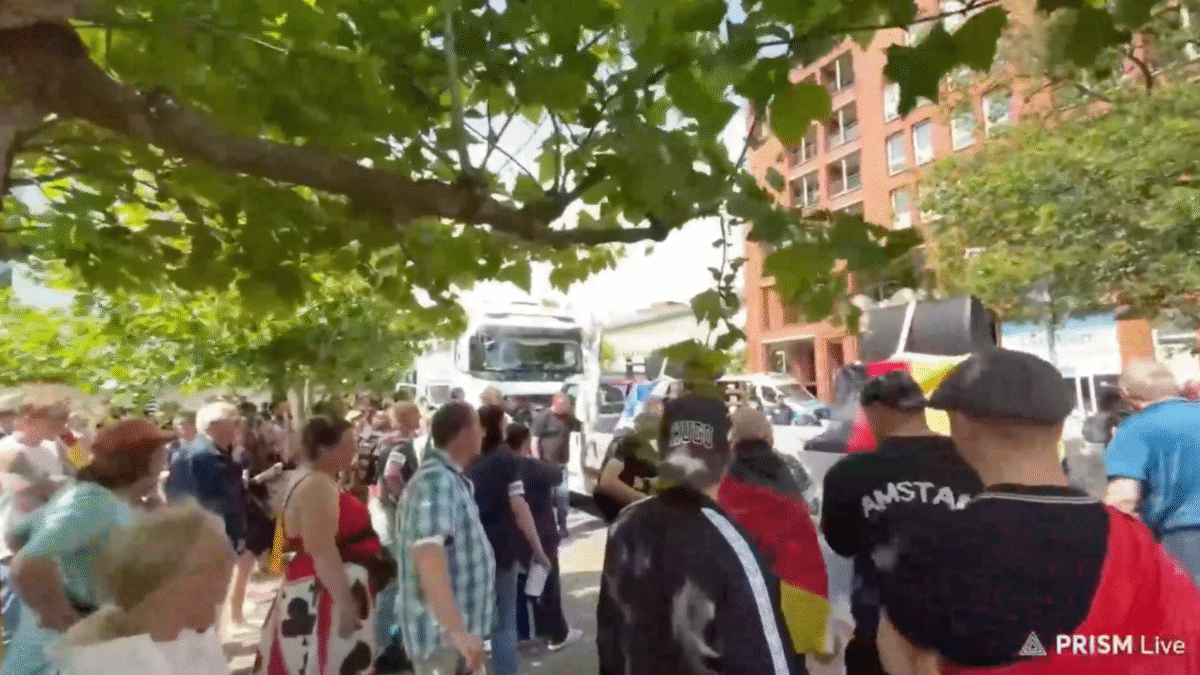 Stovky ľudí pochodovalo v Nemeckom Hannoveri proti vojne