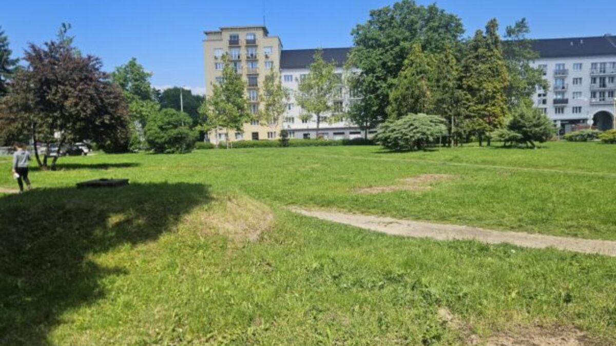 V Košiciach chcú zrevitalizovať Park na Vysokoškolskej ulici, v súčasnosti mesto hľadá dodávateľa stavebných prác – FOTO