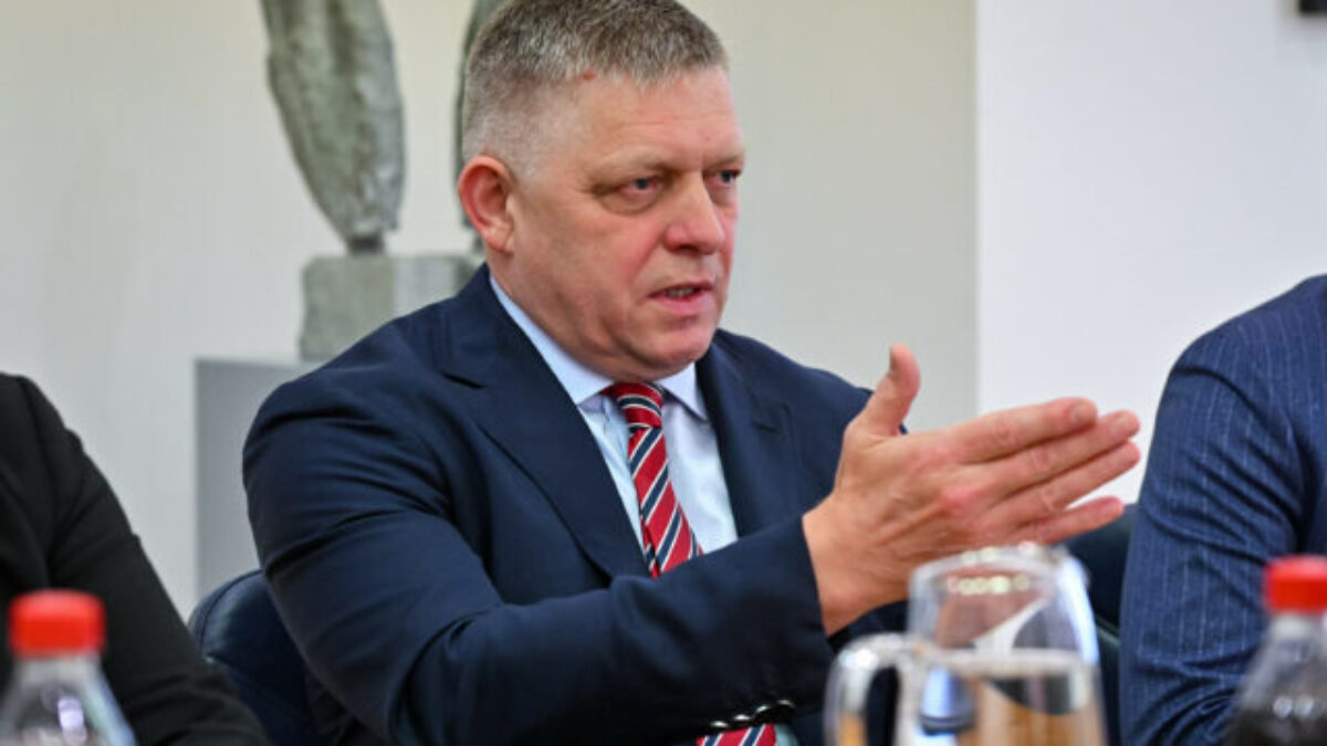 Fico odcestuje do Uzbekistanu a Kazachstanu, premiér chce v krajinách získať nových strategických partnerov