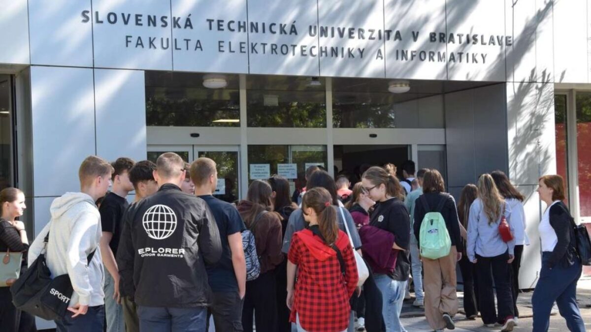 Podujatie Science enterTainment yoU! láka mladých na unikátnu vedeckú šou
