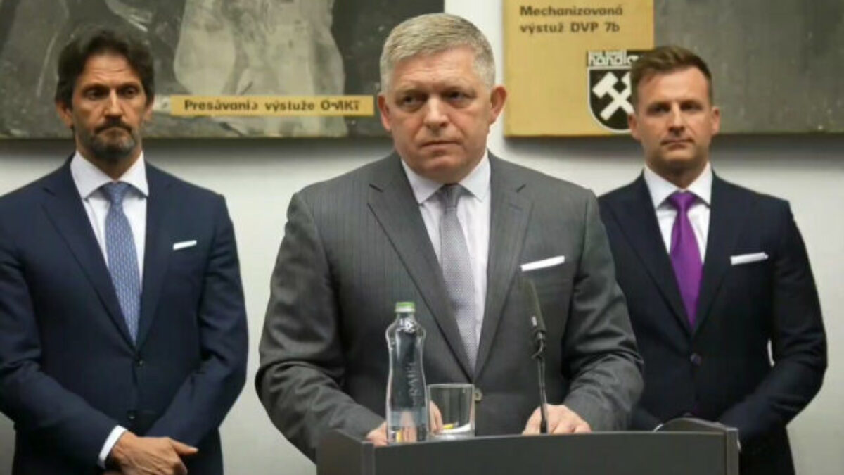 Bezpečnostné zložky potvrdili možnosť ďalšieho útoku na ústavného činiteľa, podľa Fica sme milimeter od tragédie – VIDEO