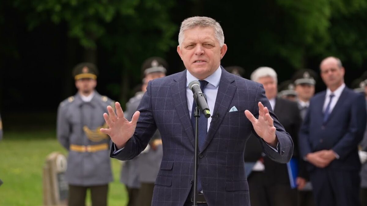 R. FICO: SLOVENSKO JE VĎAČNÉ SVOJIM OSLOBODITEĽOM